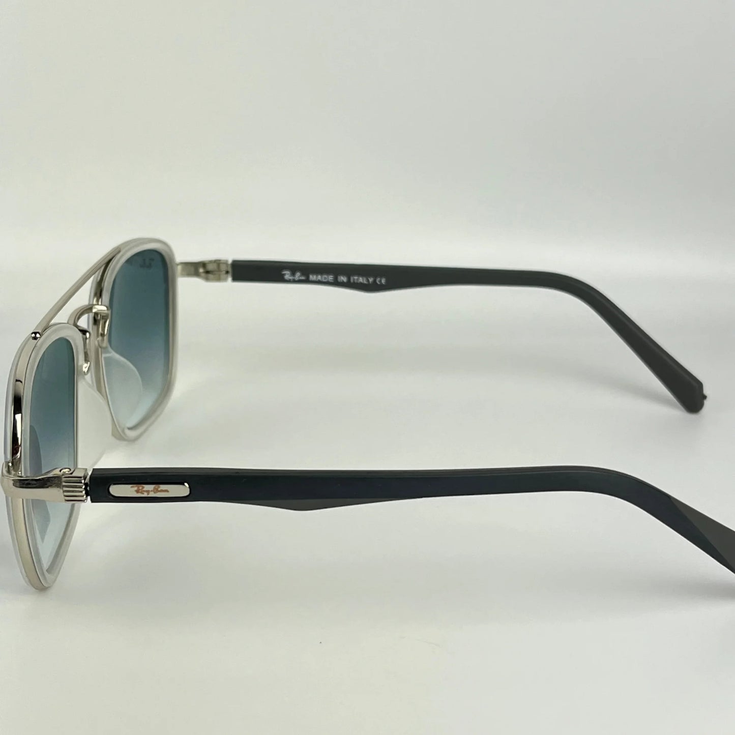 Ray-Ban R53