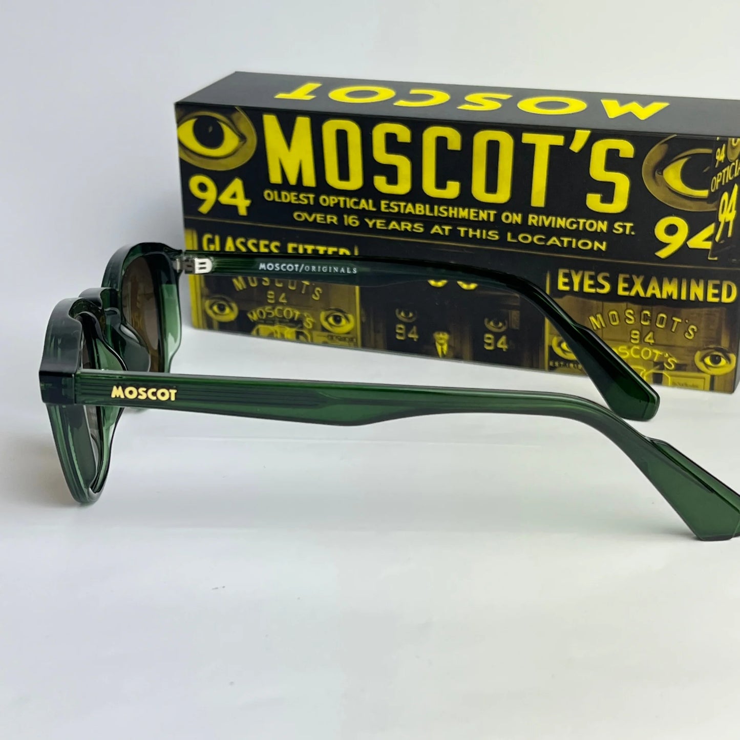 Moscot M182