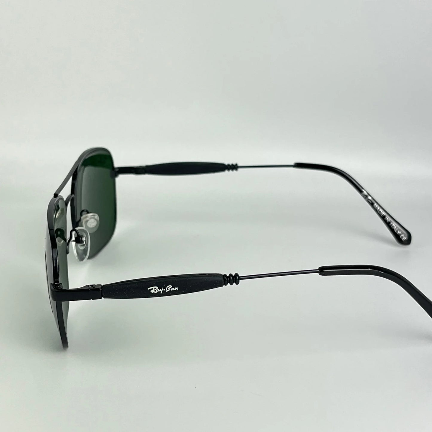 Ray-Ban R74