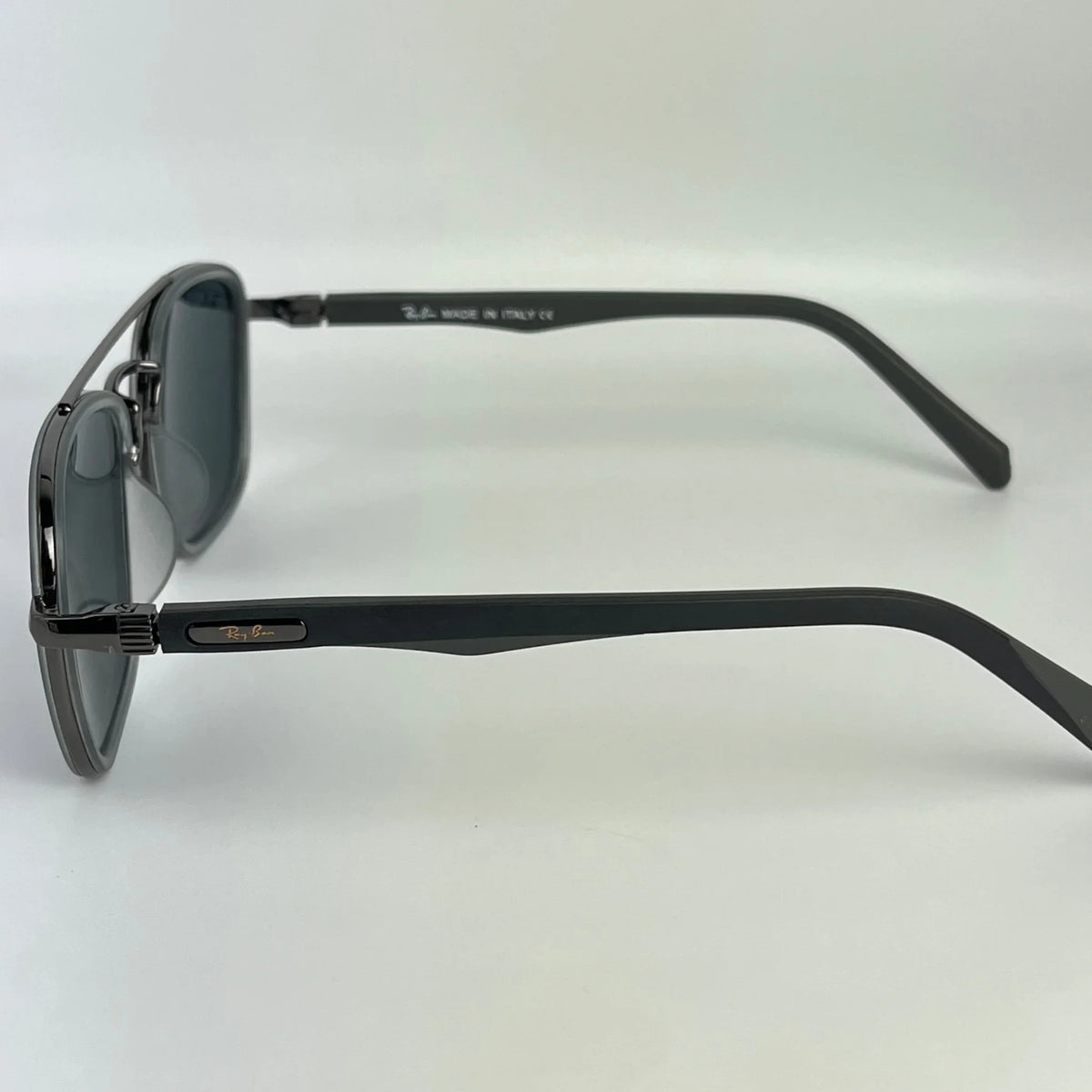 Ray-Ban R51