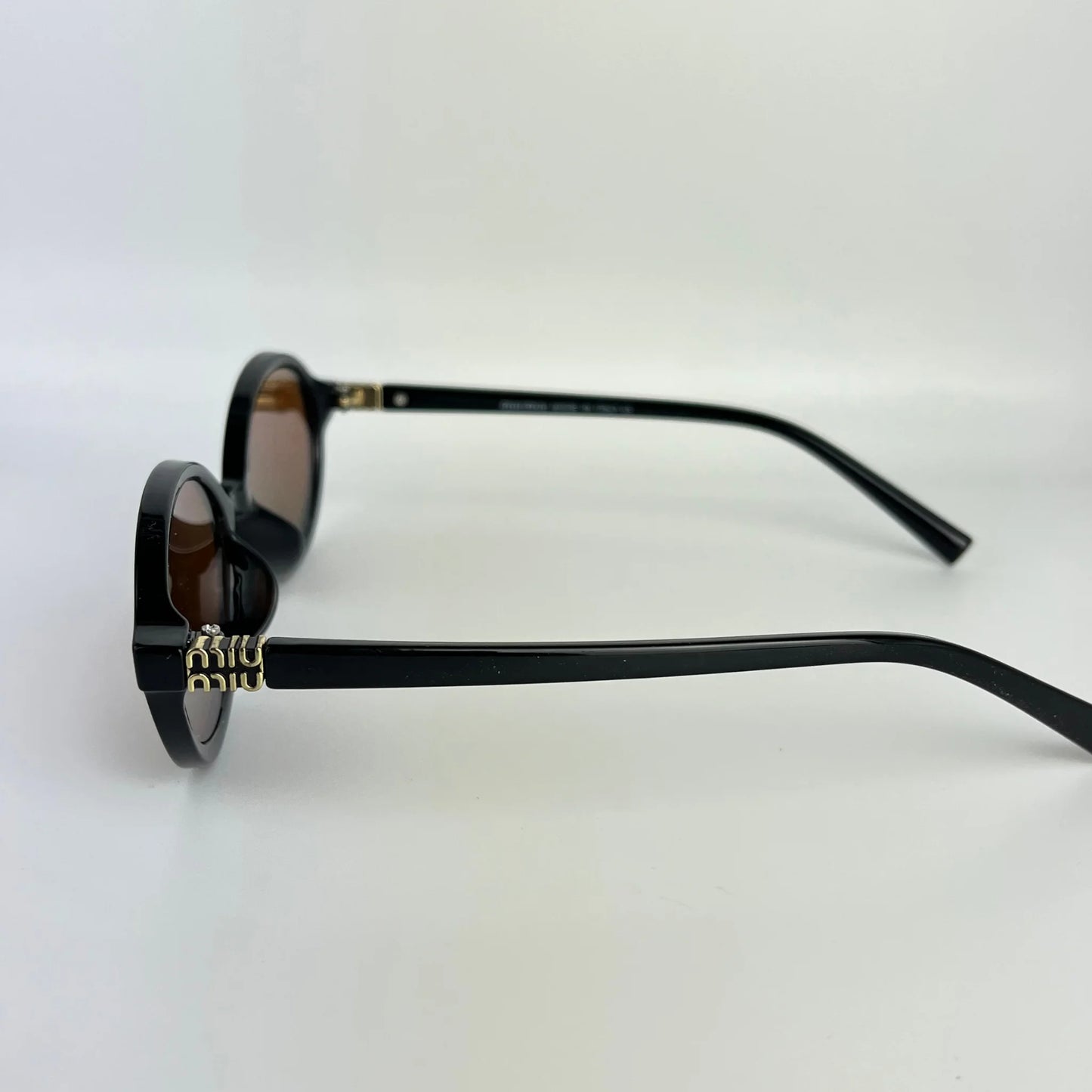 miu miu M16