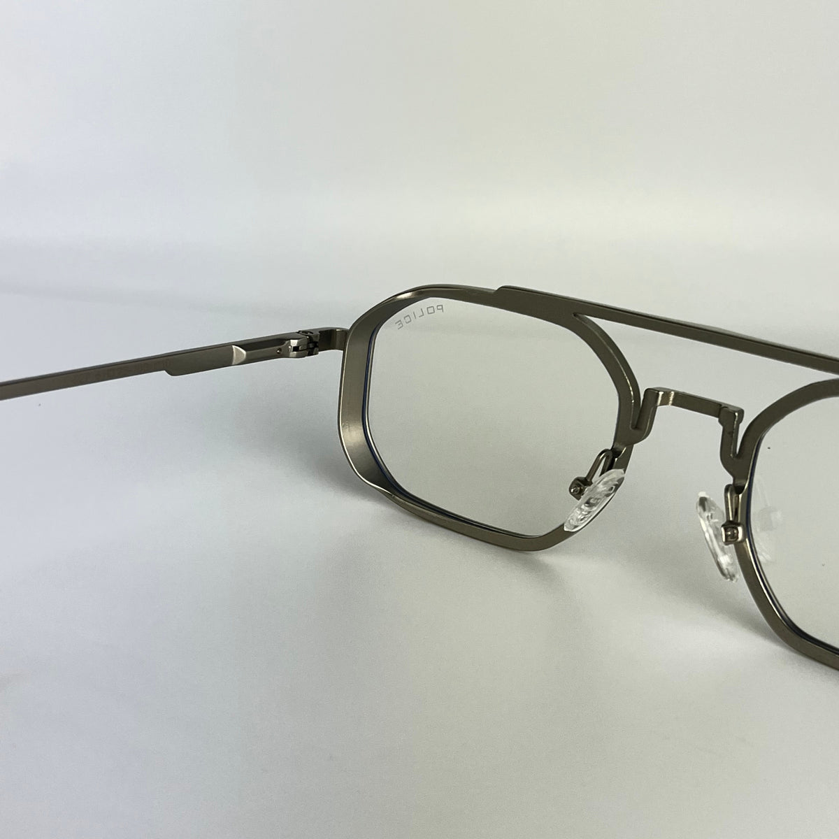 Monture Police Gris