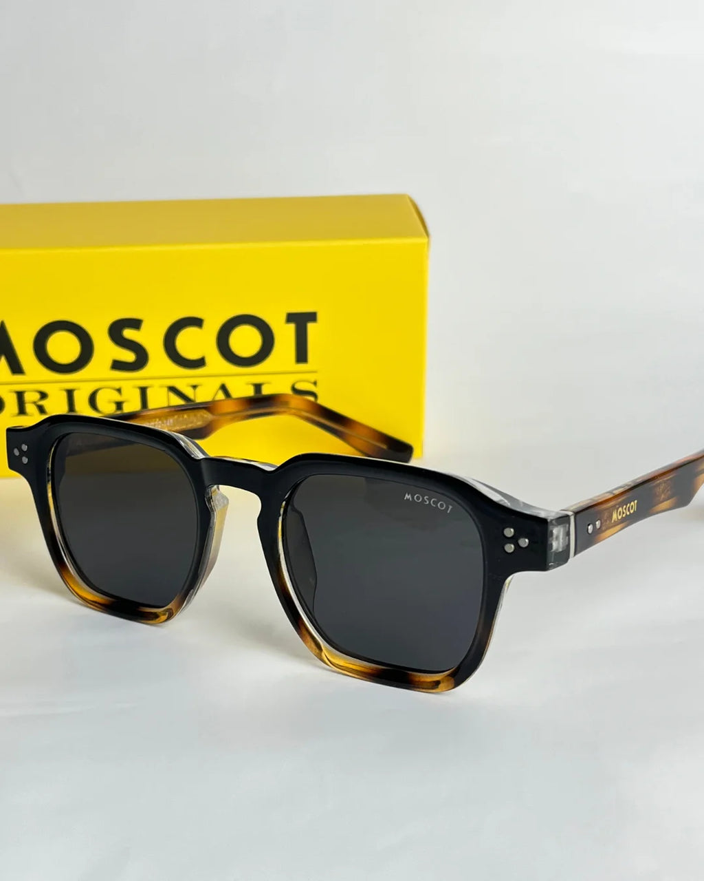 Moscot M151