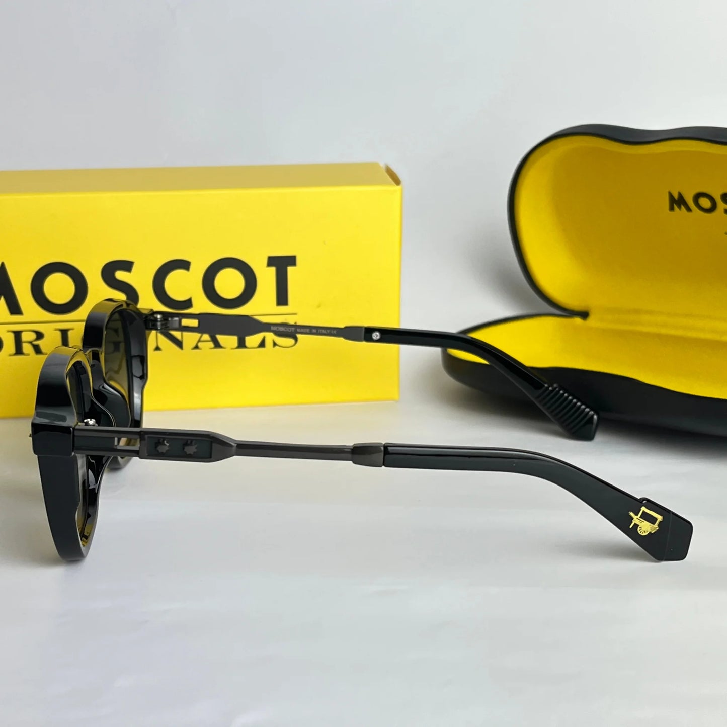 Moscot M157
