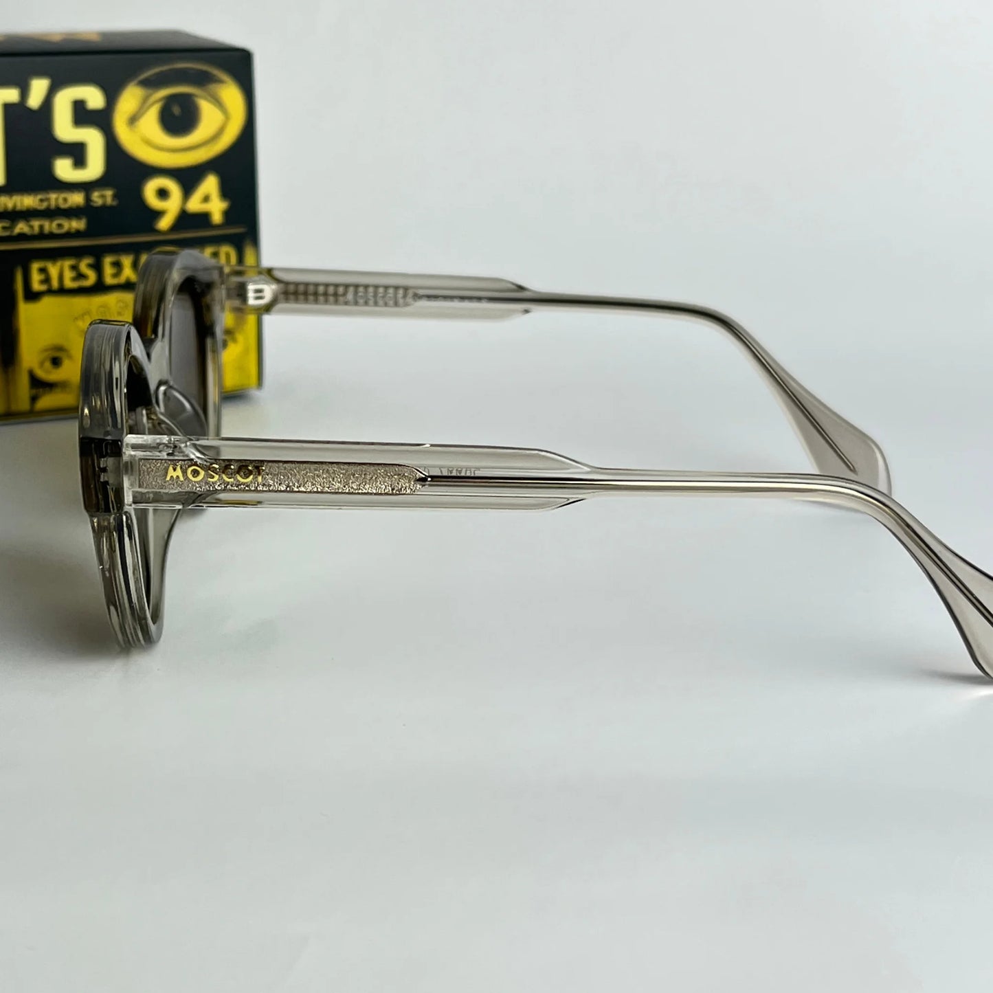 Moscot M106