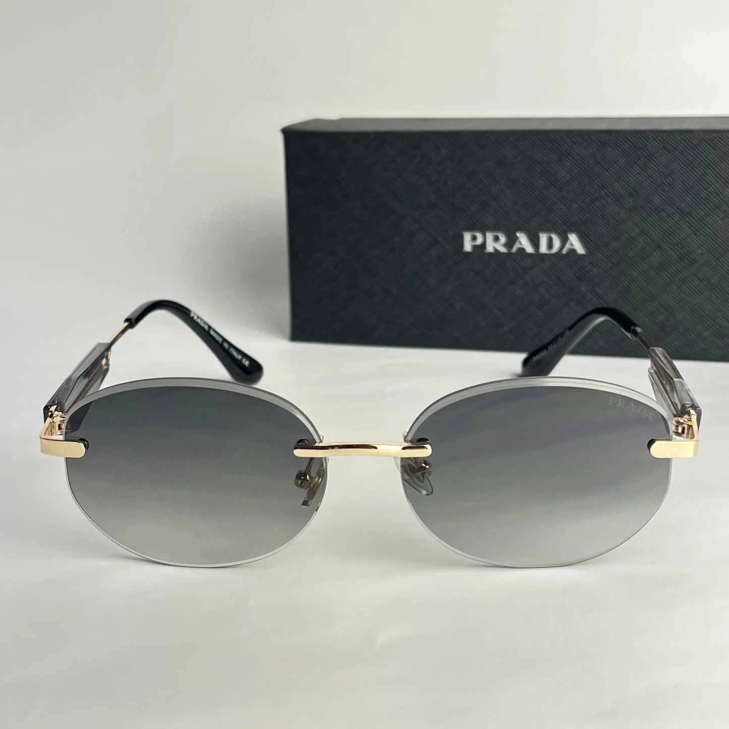 Prada P04