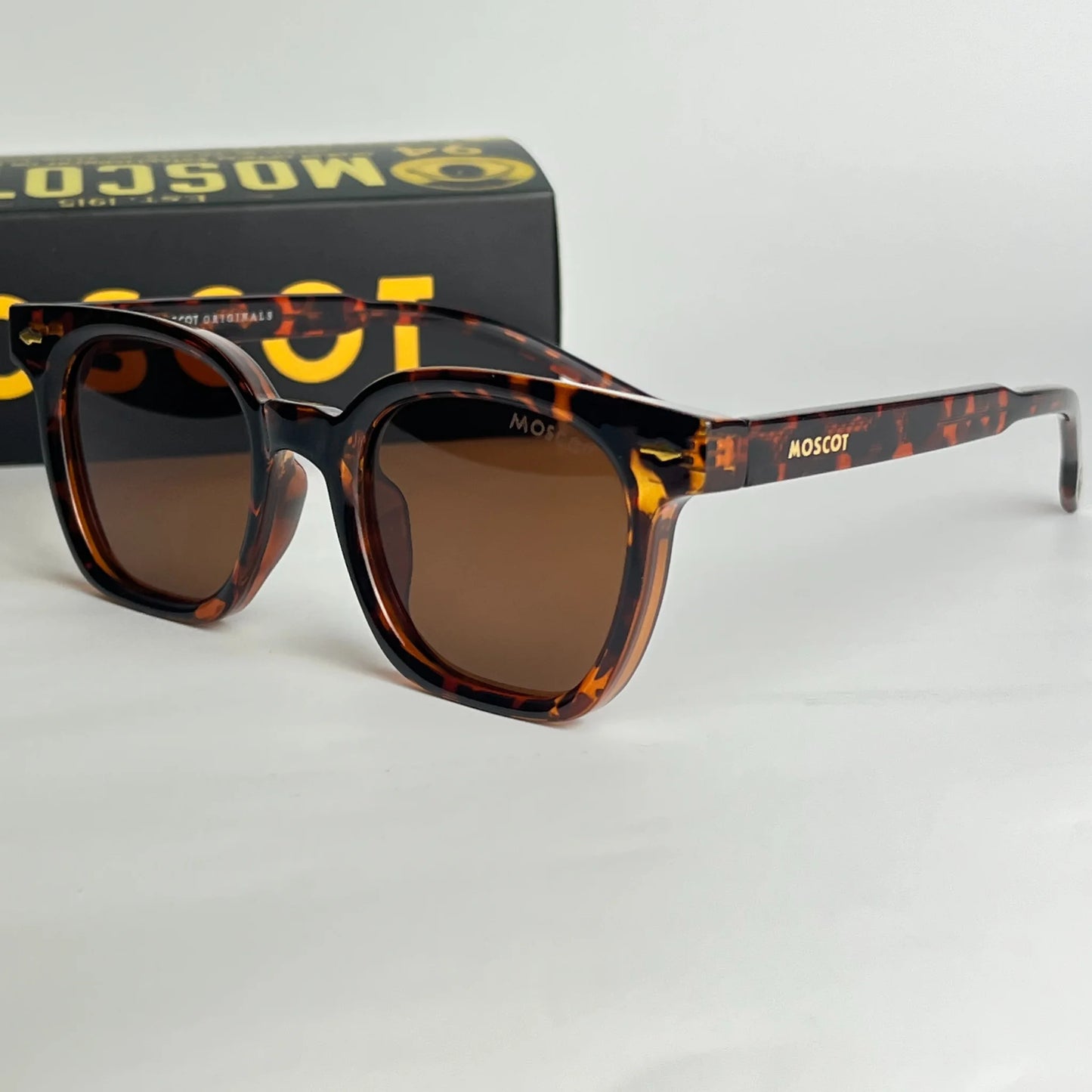 MOSCOT M17
