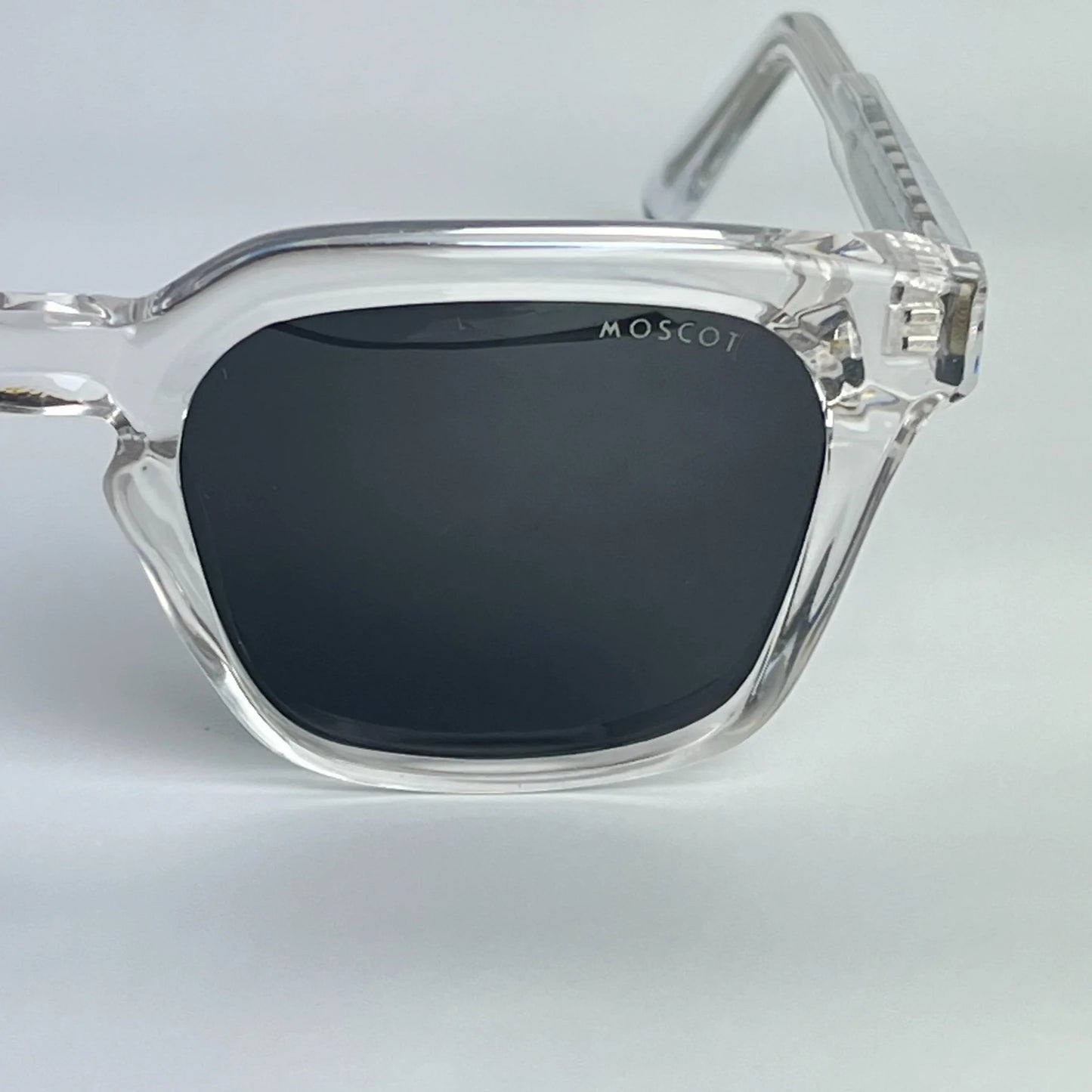 MOSCOT M22