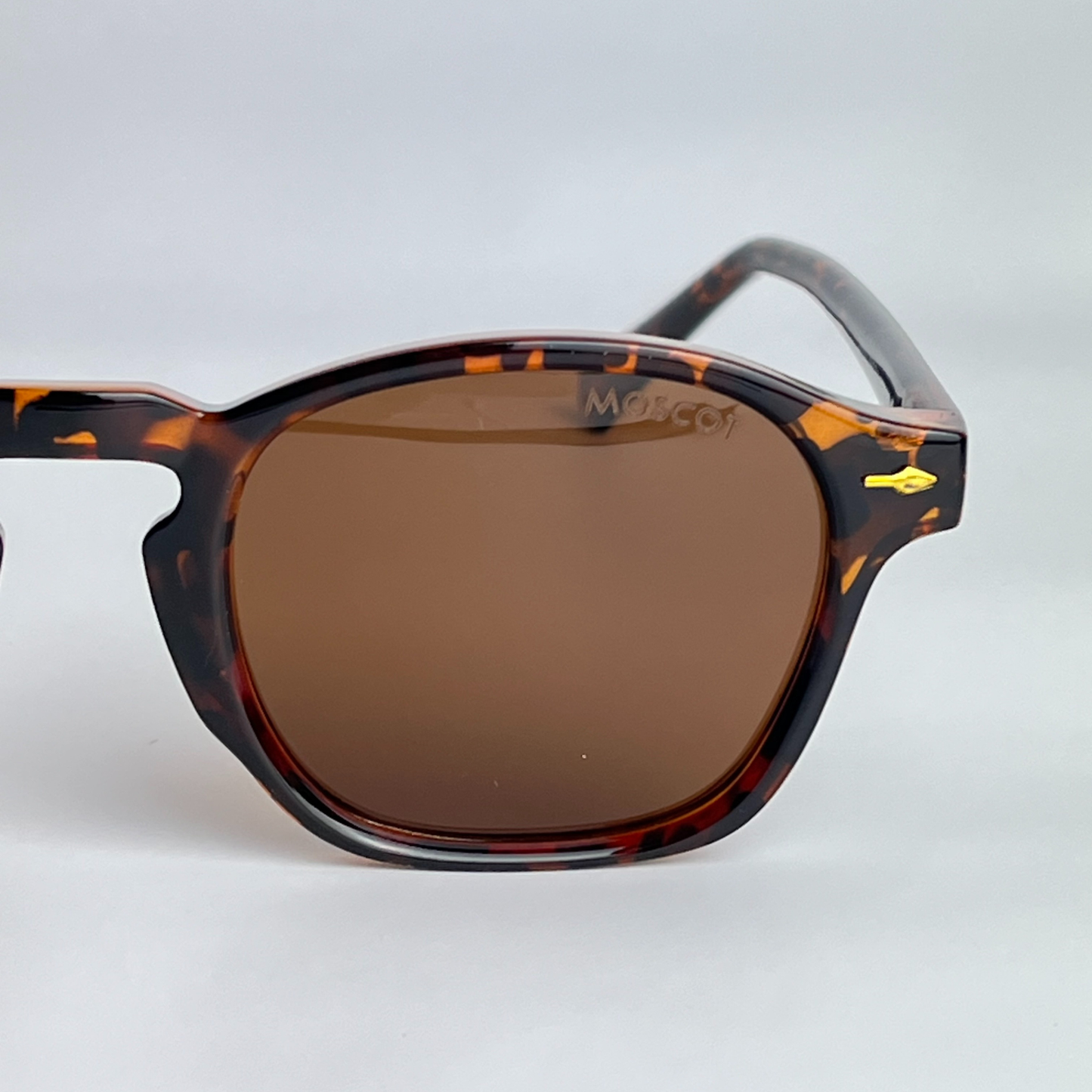 Moscot M32