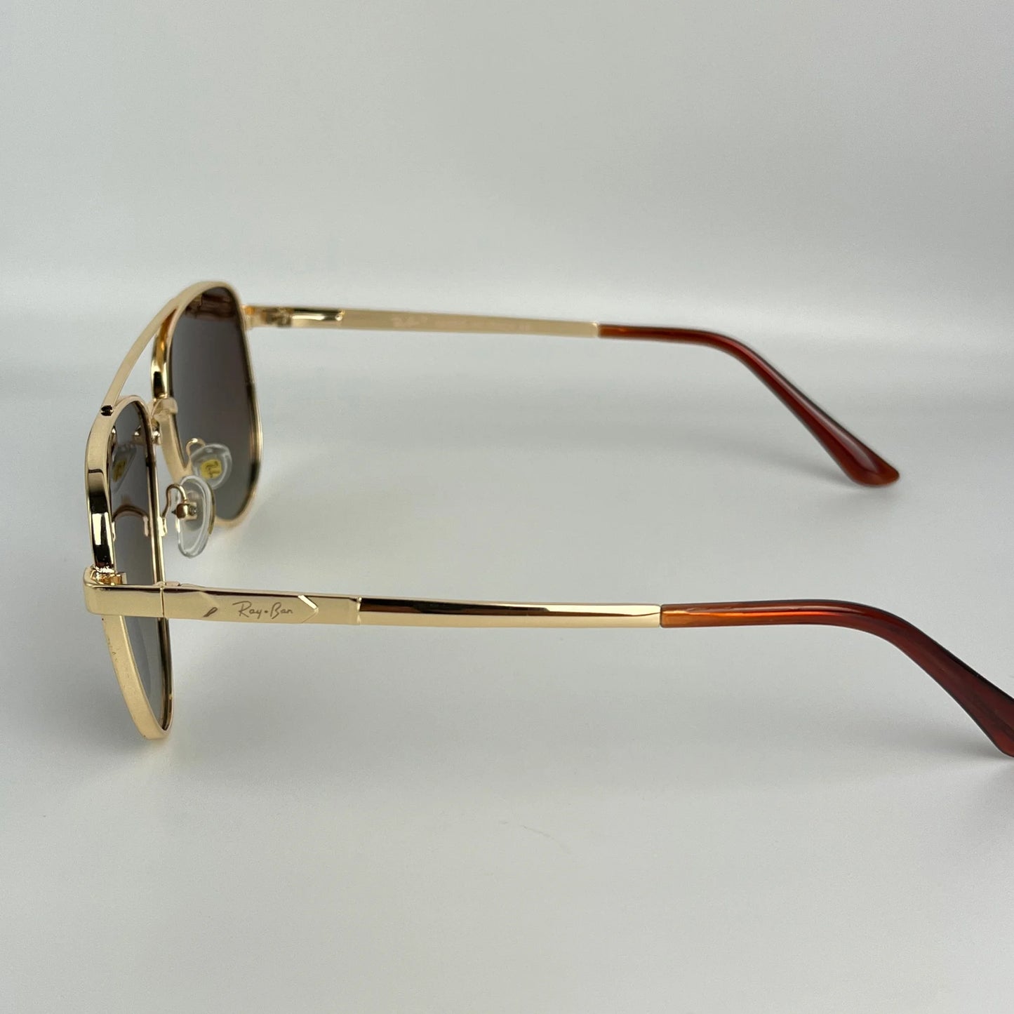 Ray-Ban R76