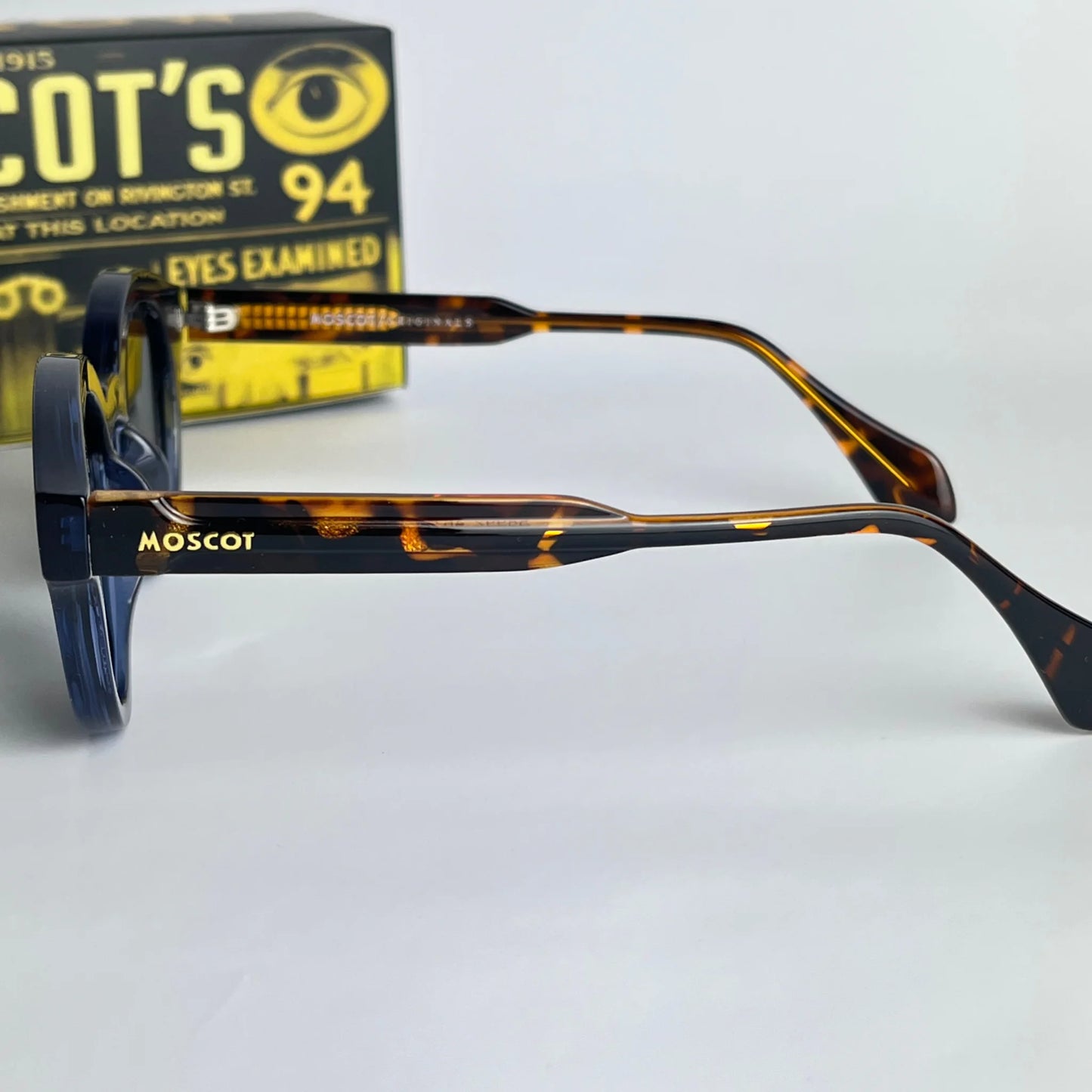 Moscot M108