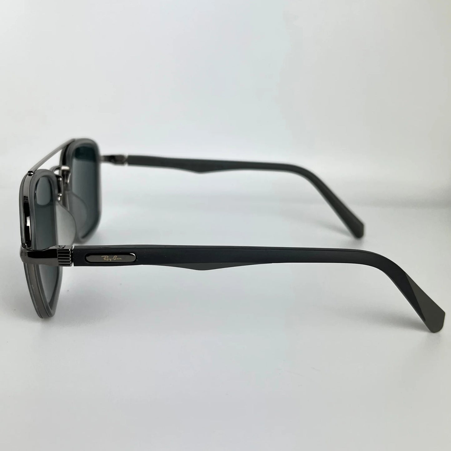 Ray-Ban R92