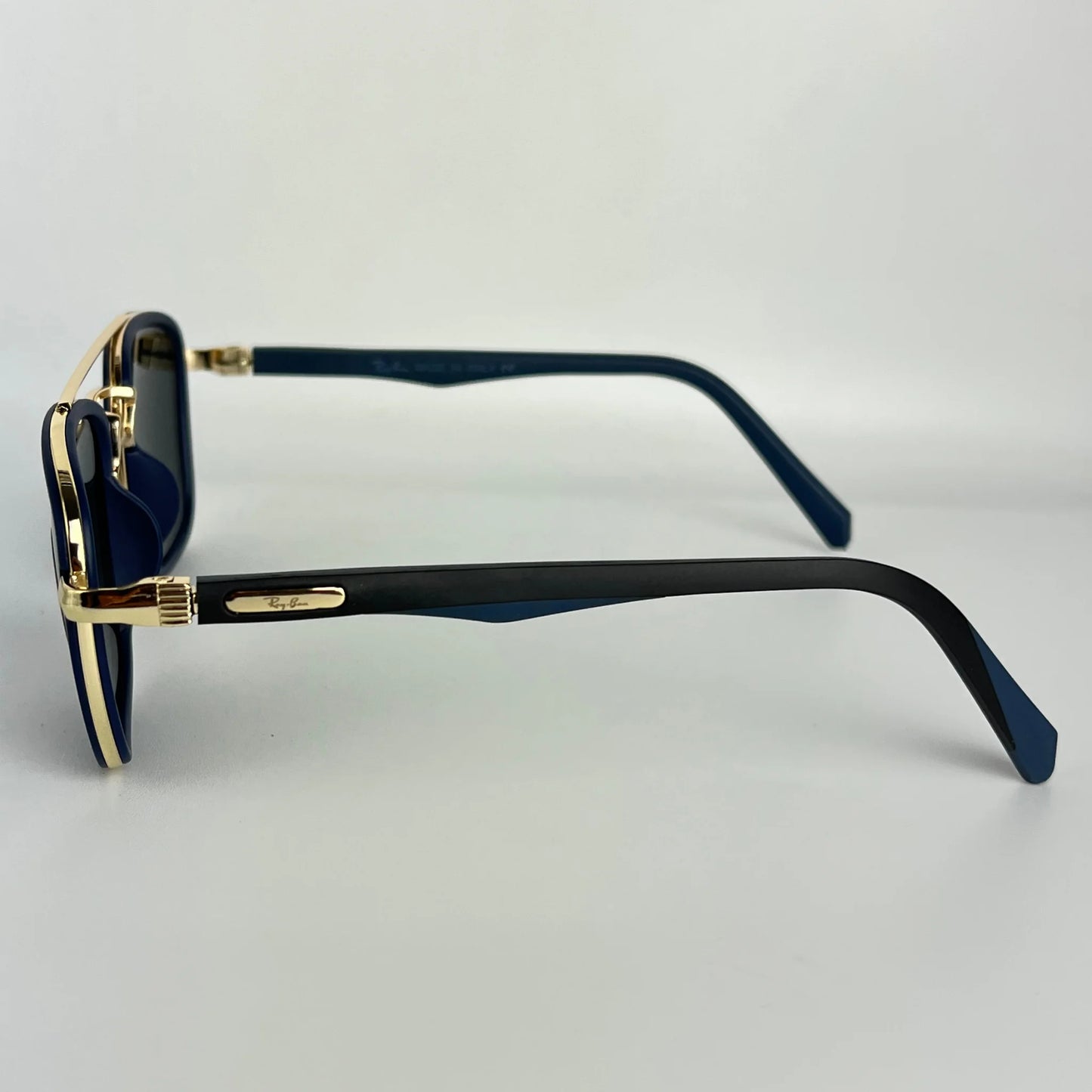 Ray-Ban R90