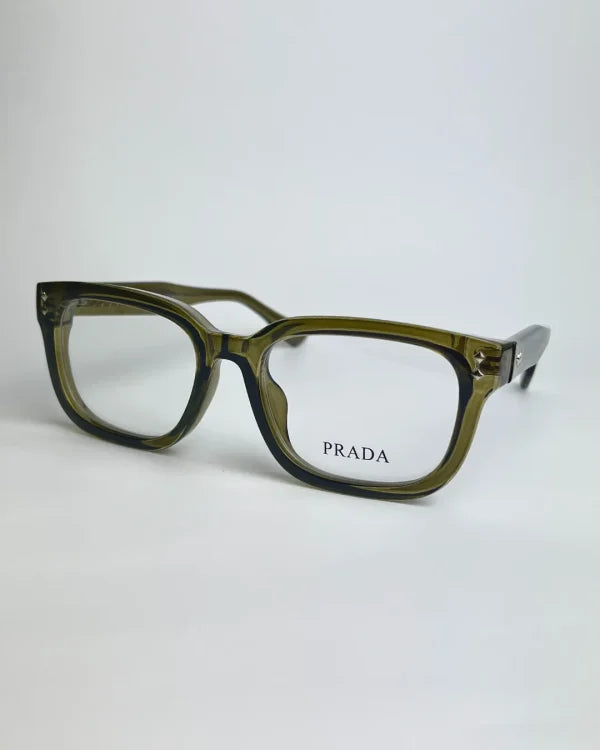 Prada P02