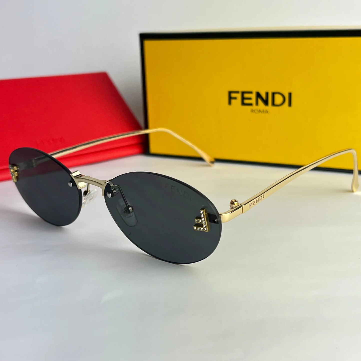 FENDI F01