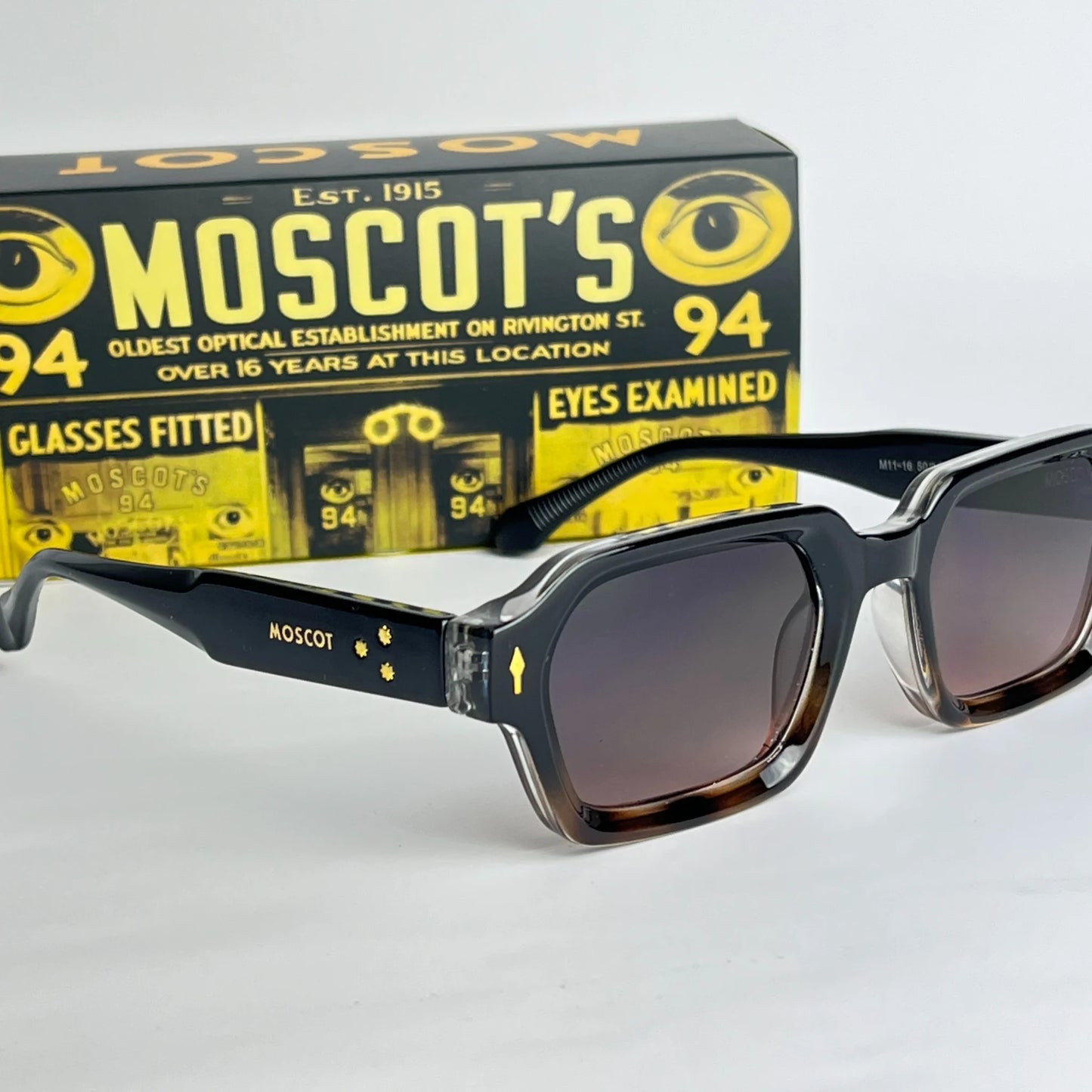 MOSCOT M16