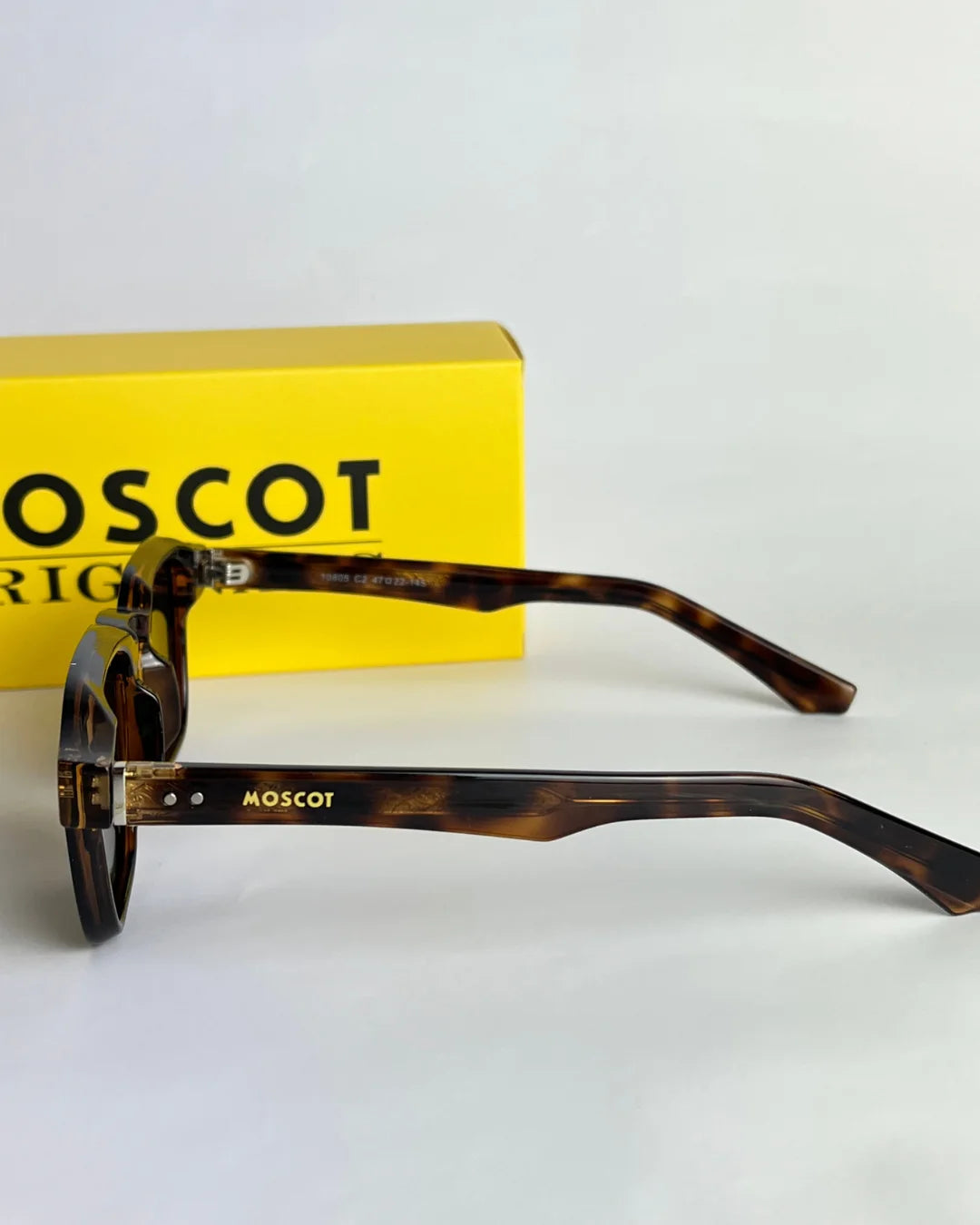 Moscot M153