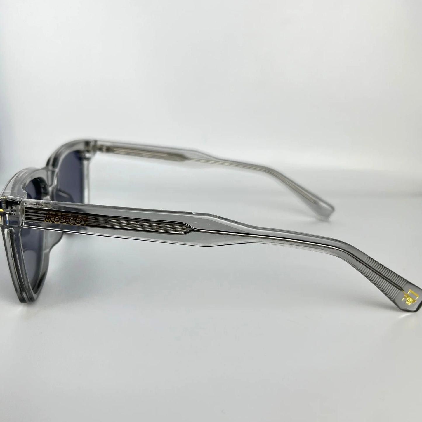 Moscot M252