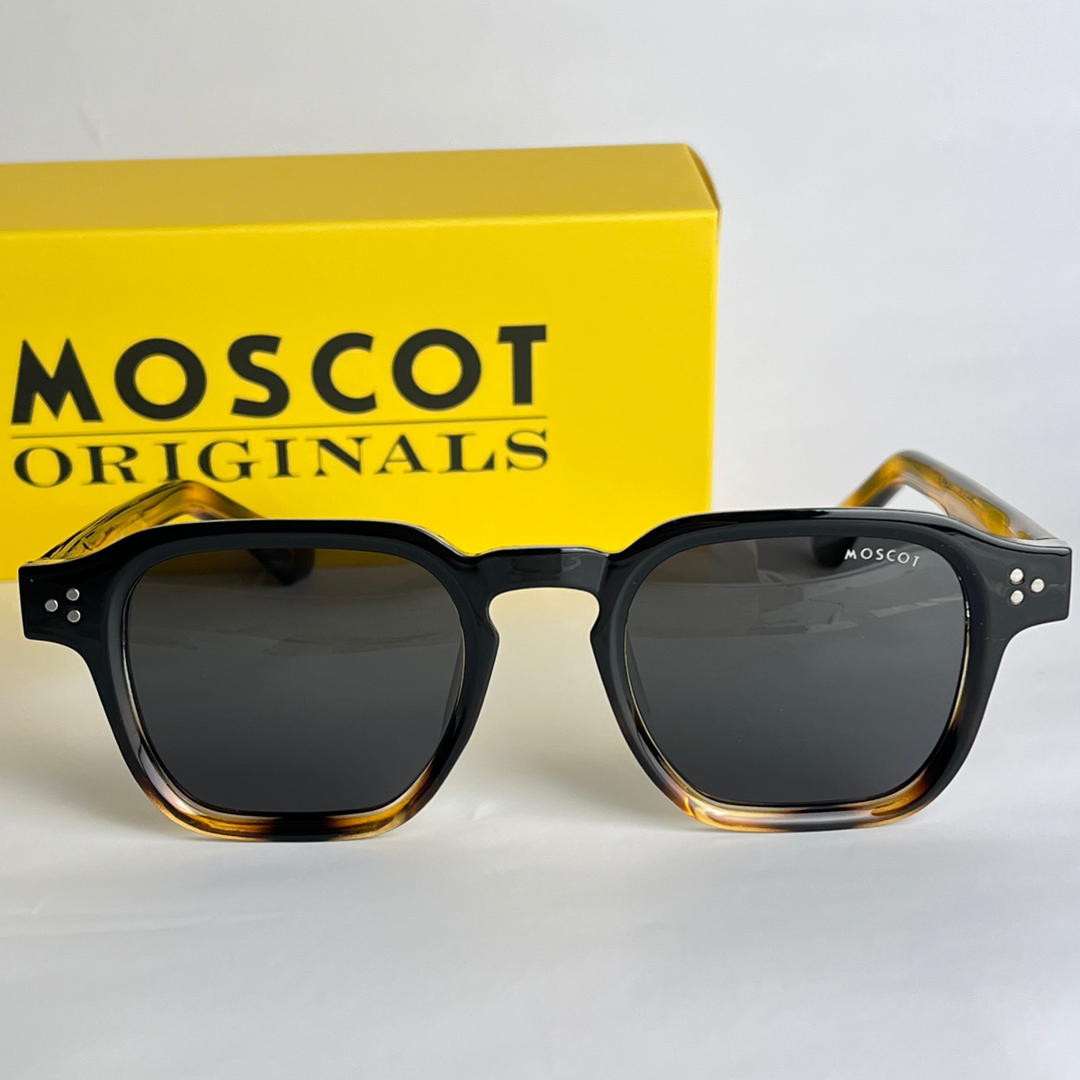 Moscot M151