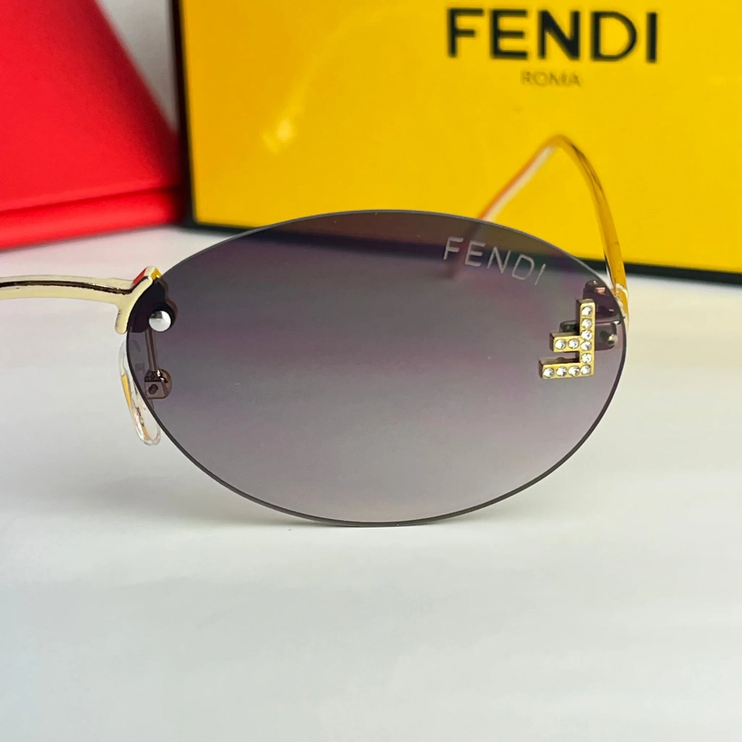 FENDI F01