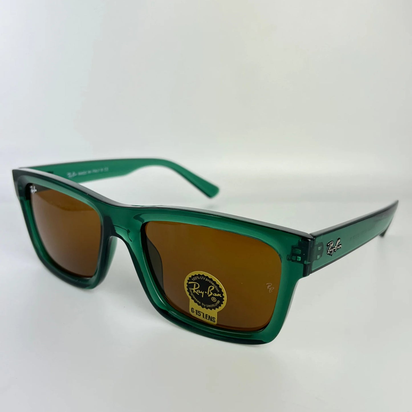 Ray-Ban R105