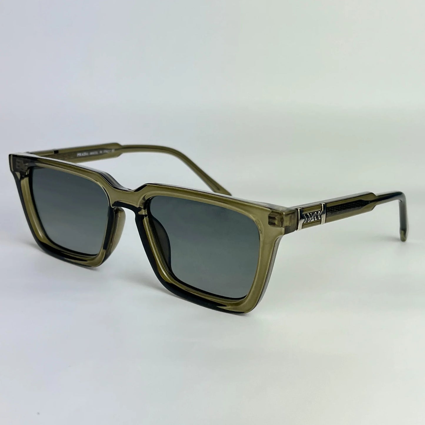Prada M 46