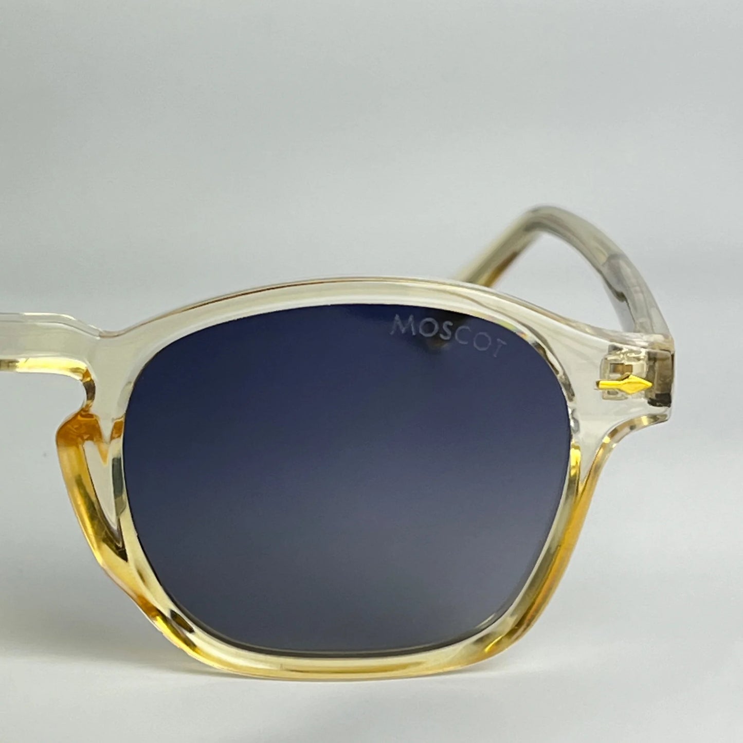 moscot M601