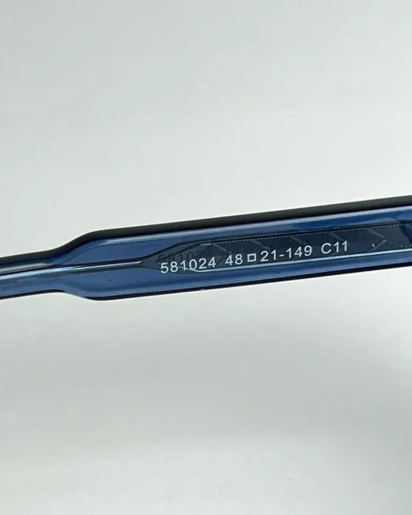 Moscot polarisé bleu foncé