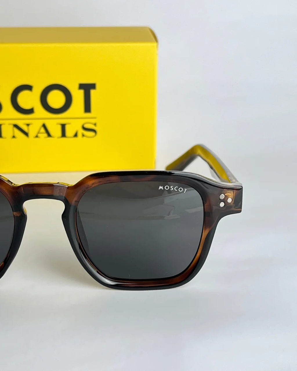 Moscot M153