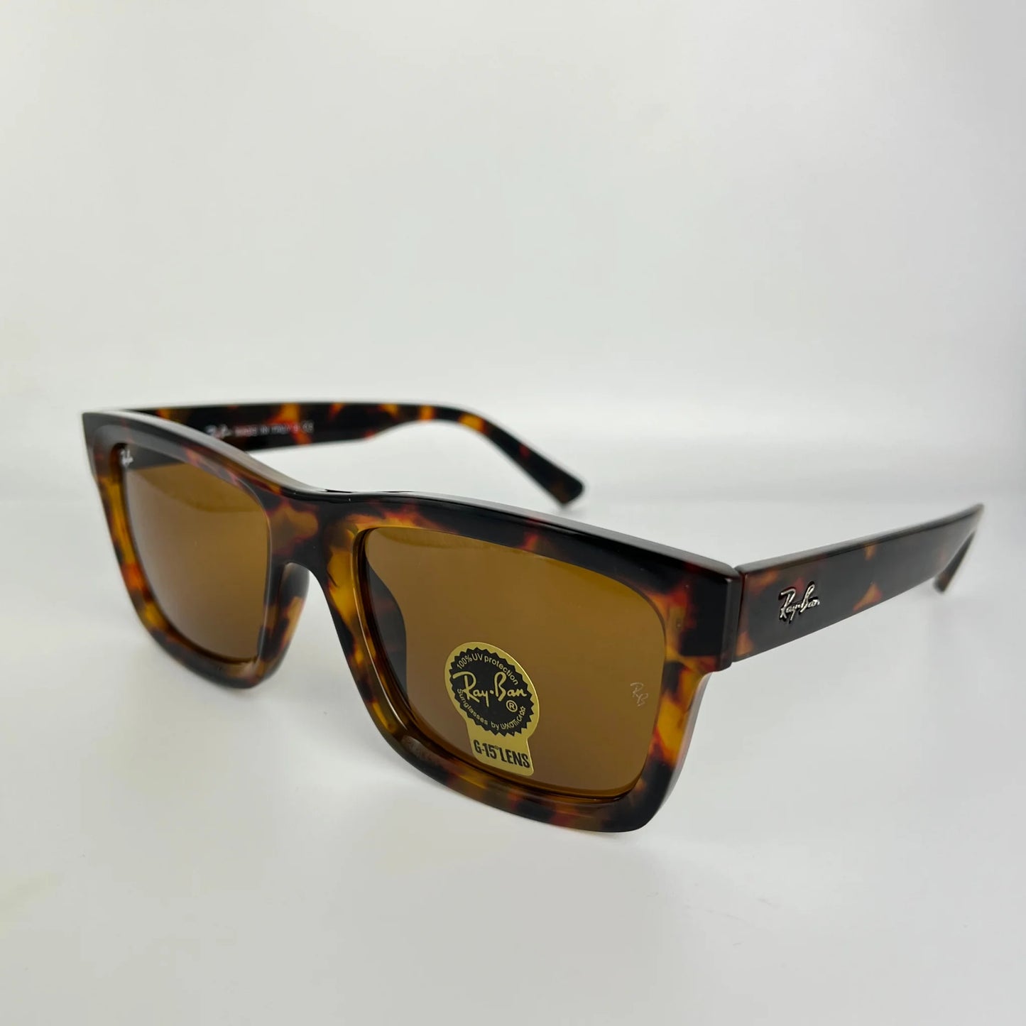 Ray-Ban R102
