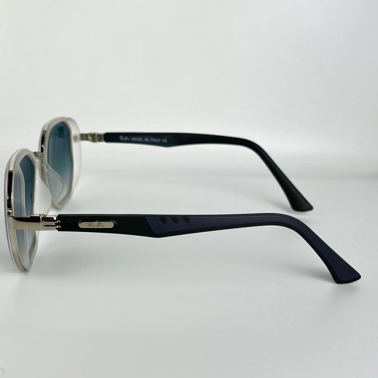 Ray-Ban R99