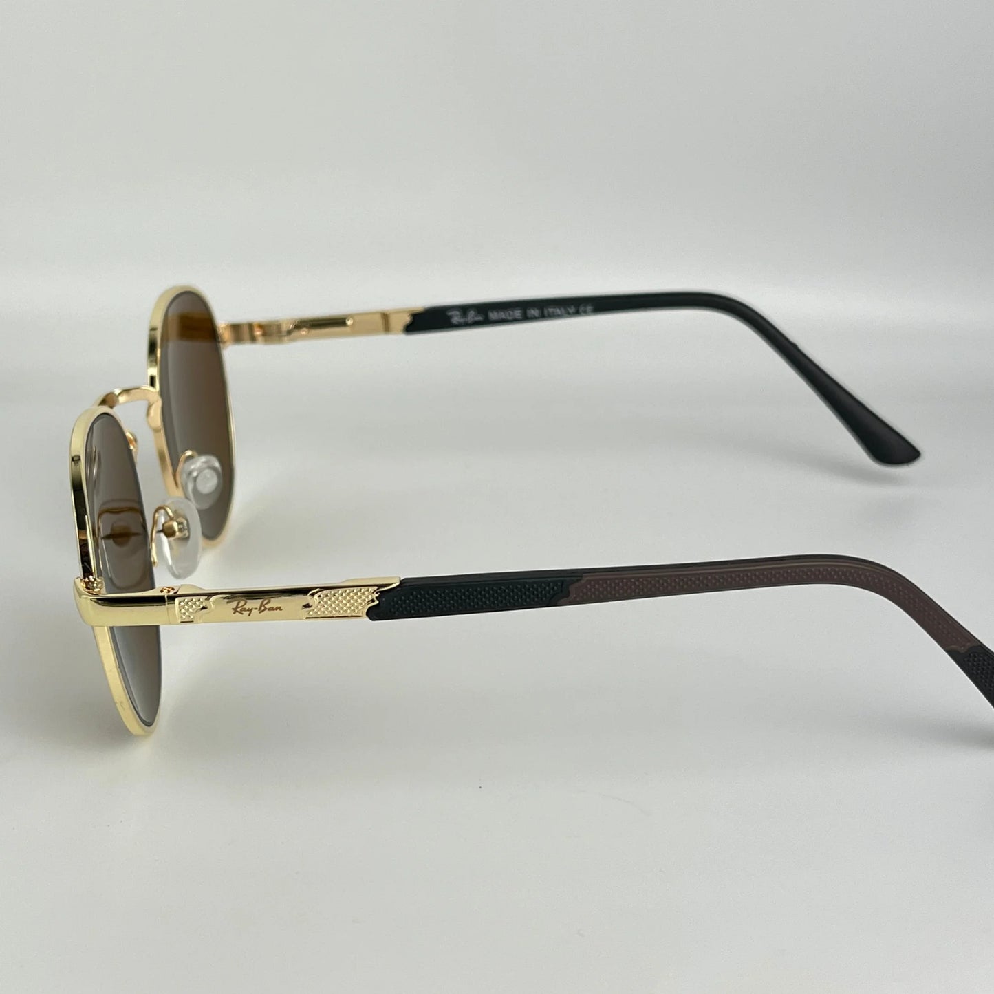 Ray-Ban R52